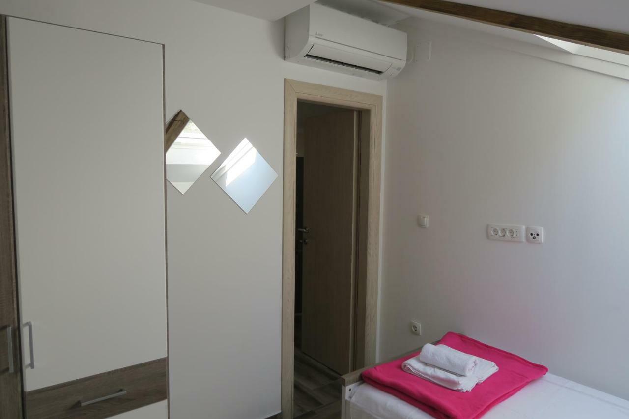 Family Apartment บัชกา ภายนอก รูปภาพ