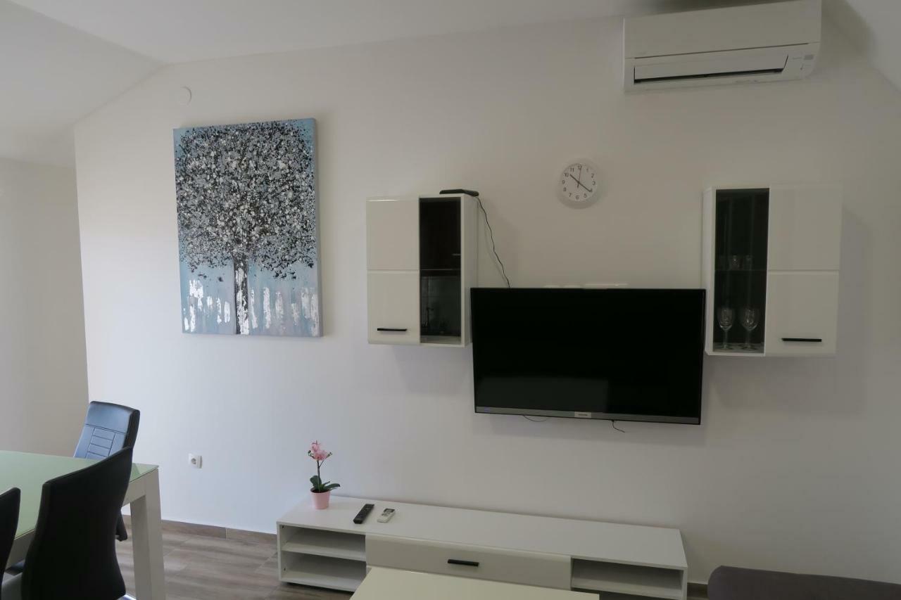 Family Apartment บัชกา ภายนอก รูปภาพ