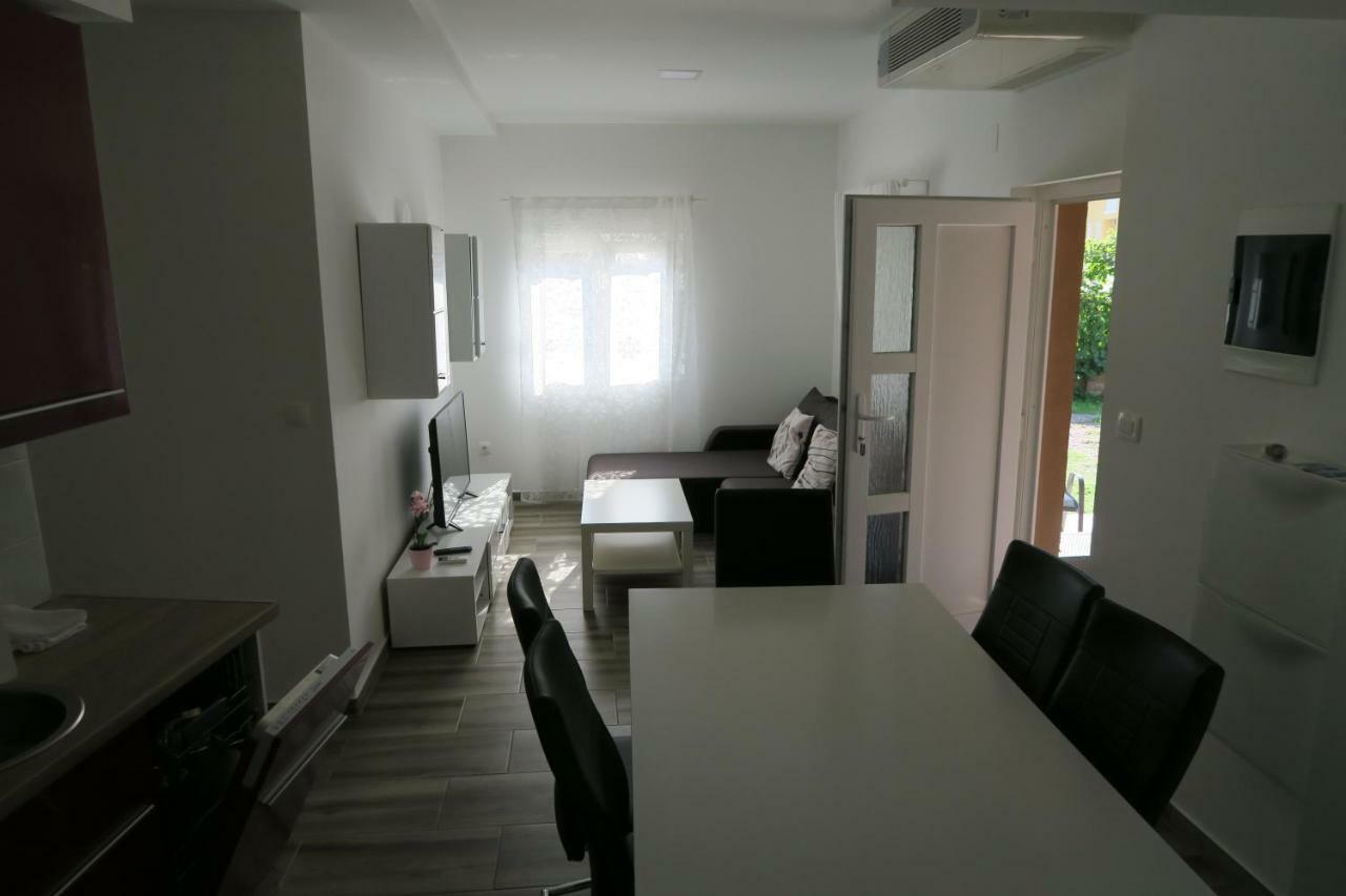 Family Apartment บัชกา ภายนอก รูปภาพ