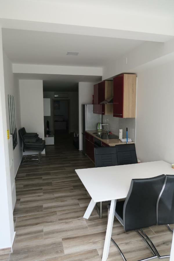 Family Apartment บัชกา ภายนอก รูปภาพ