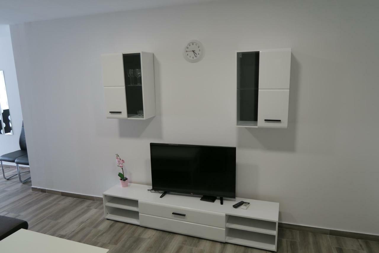Family Apartment บัชกา ภายนอก รูปภาพ